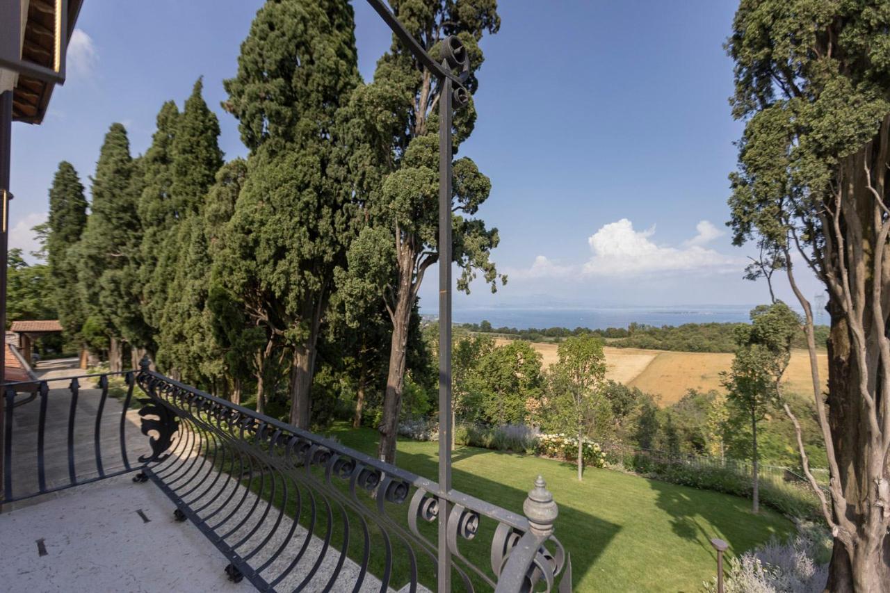 Eremus Relais Aparthotel Лонато Екстериор снимка