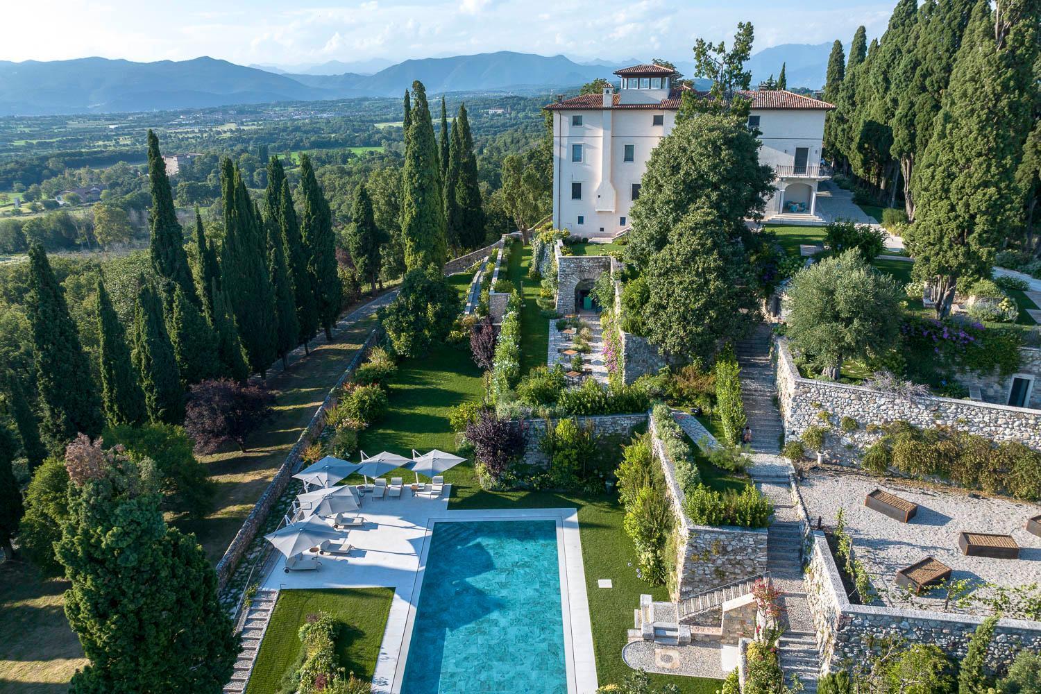 Eremus Relais Aparthotel Лонато Екстериор снимка